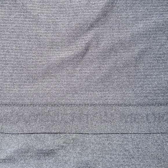 Lululemon Swiftly Tech Black short Sleeve Shirt Size 18 Hard to find!  Like new! - Picture 7 of 8